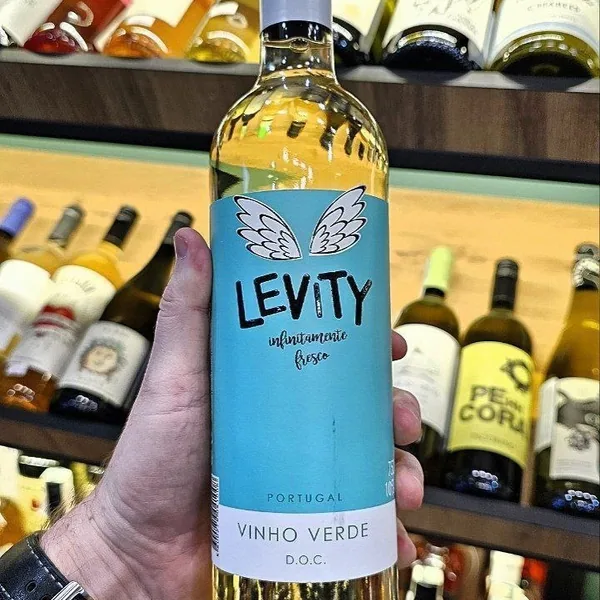 «Levity» Branco
