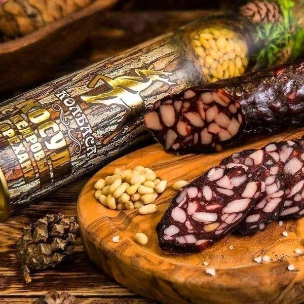 Колбаса из косули с кедровыми орехами
