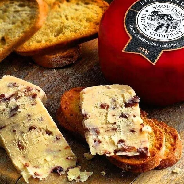 Bouncing Berry Cheddar